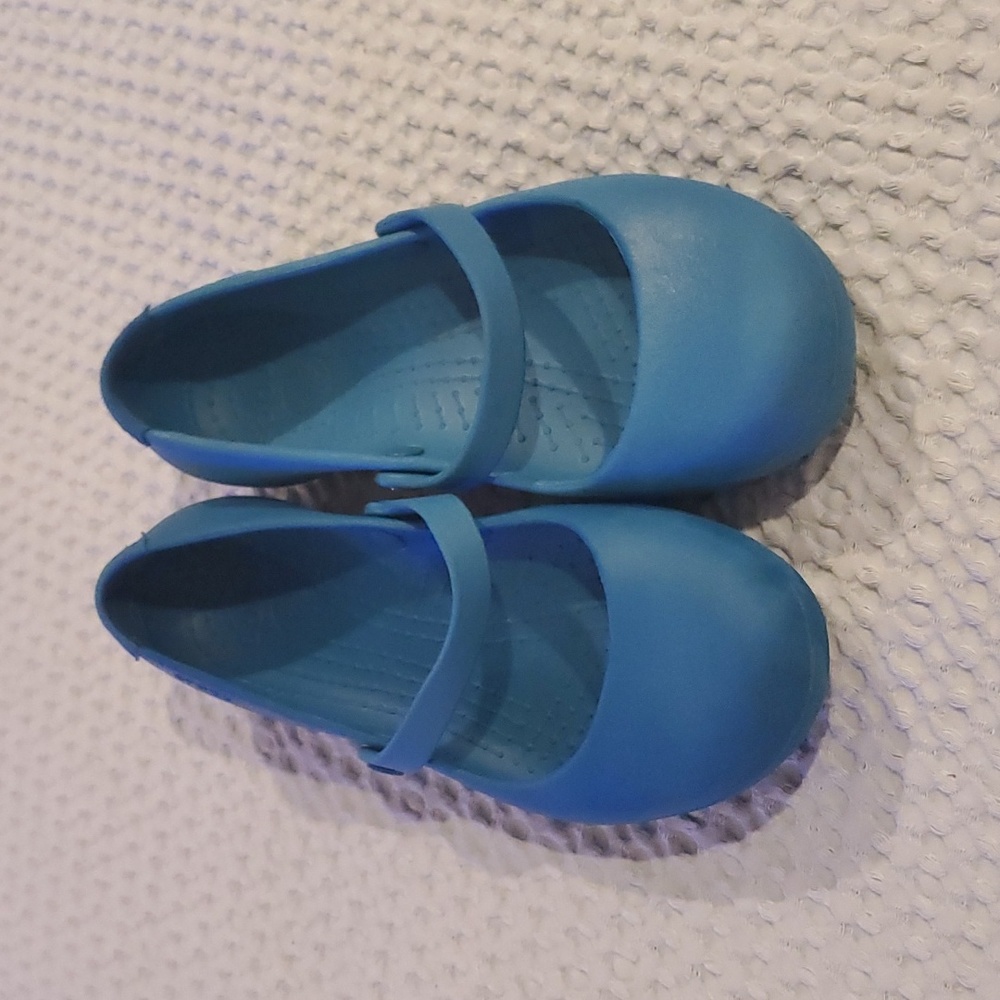 mary jane crocs shoes